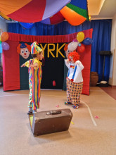 "Cyrk wita Was"