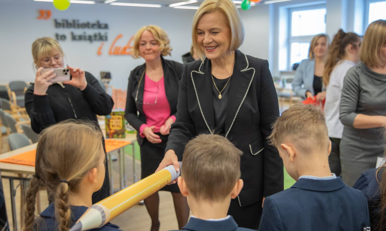 Pasowanie na czytelników w klasie 1A